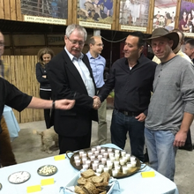 משק שמואלי על המפה הבינלאומית